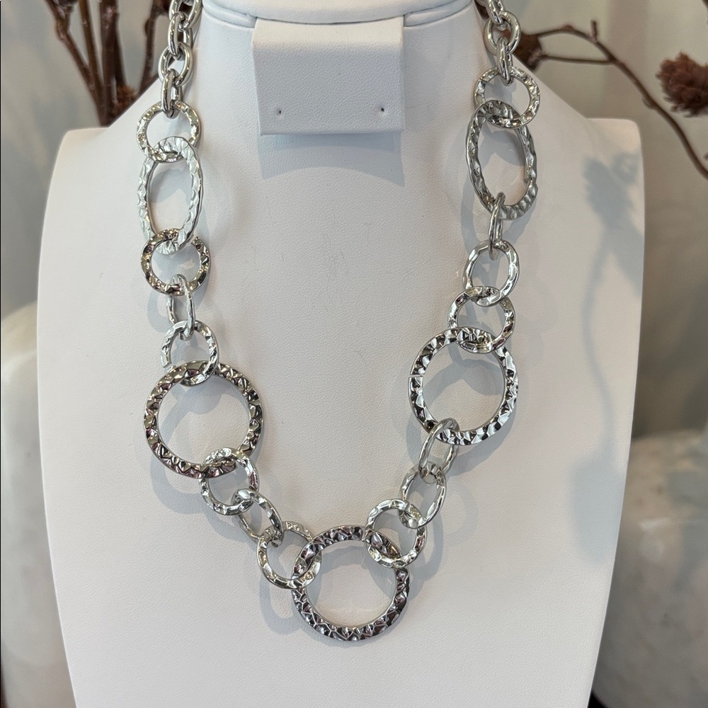 Laura Ford Ooen Textured Shiny Circles, silvertone w/drop earrings